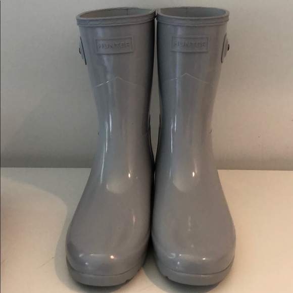 HUNTER ORIGINAL SHORT GREY GLOSS RAIN BOOTS NWOT - Picture 2 of 8